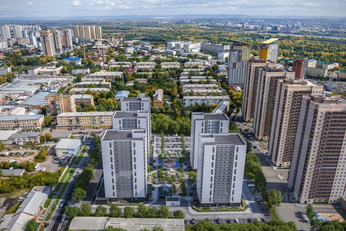 Потрясающая квартира, с ремонтом, заезжай и живи  в отличном месте, между взлеткой и цен хороший